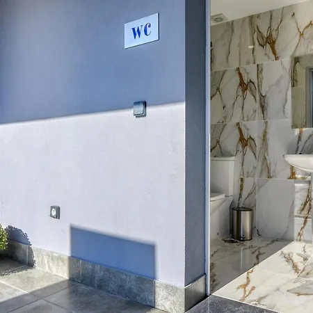 Bse15 4j, A In Madeira *